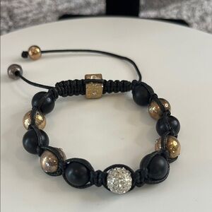 Black and Gold Beaded Adjustable Bracelet Silver Bead Featured